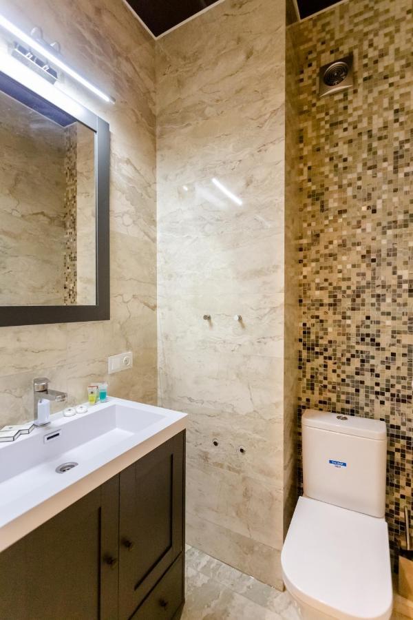 3Bd-2Bth Apartment In Tbilisi City Center 외부 사진